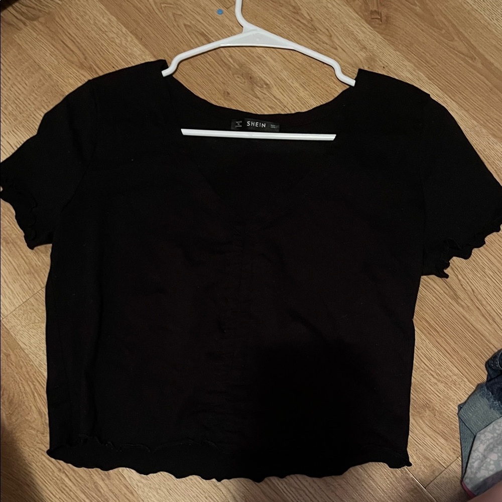 SHEIN Elegant Black Short Sleeve Top